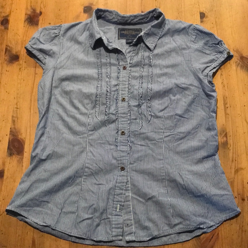 American Eagle shirt